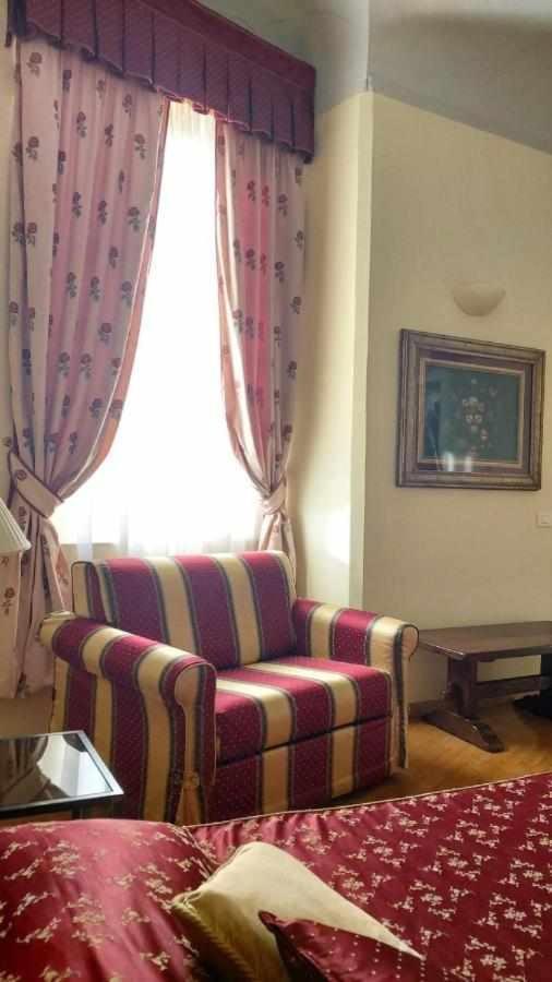 Tornabuoni La Petite Suite Флоренция Екстериор снимка