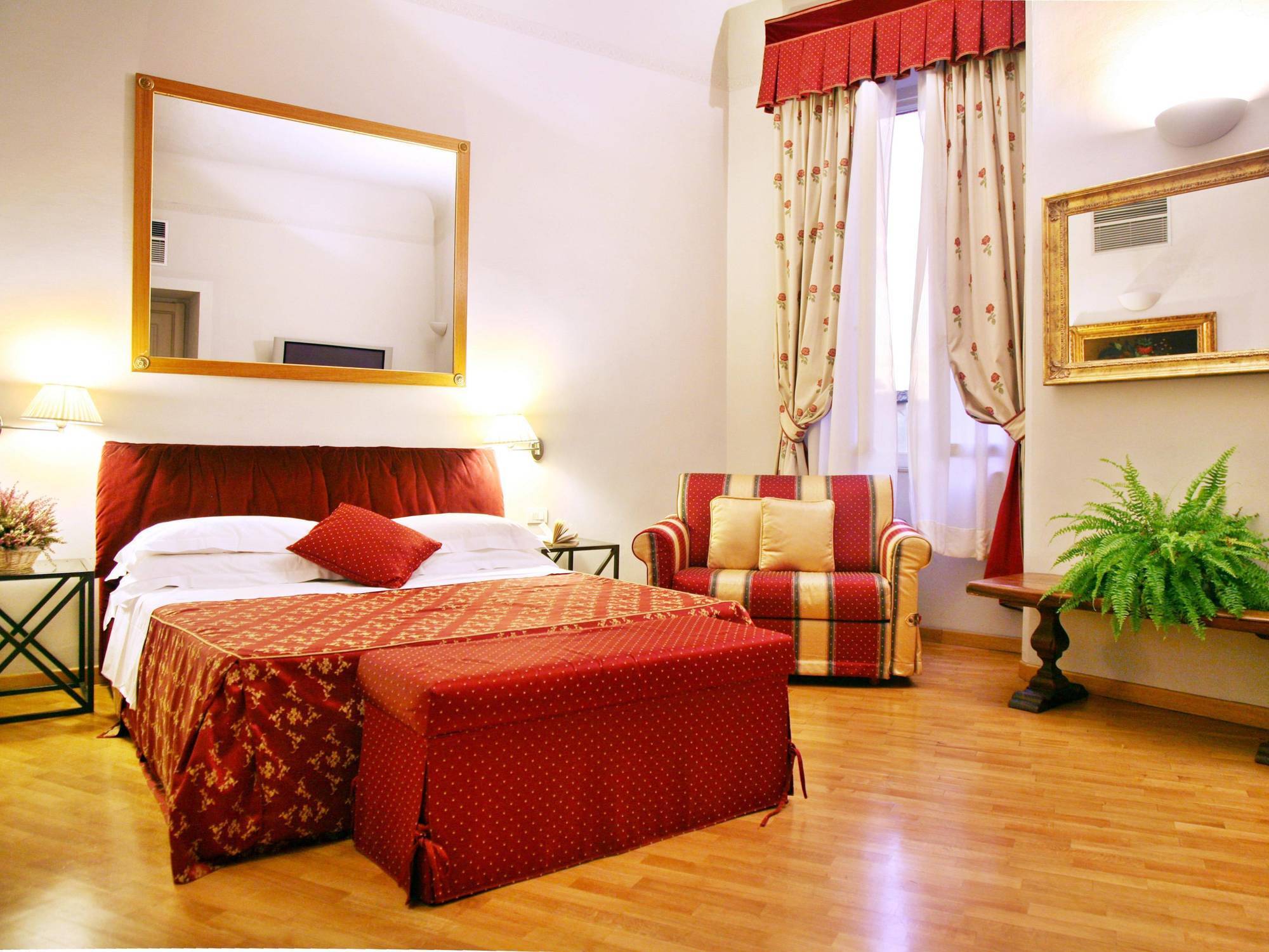 Tornabuoni La Petite Suite Флоренция Екстериор снимка